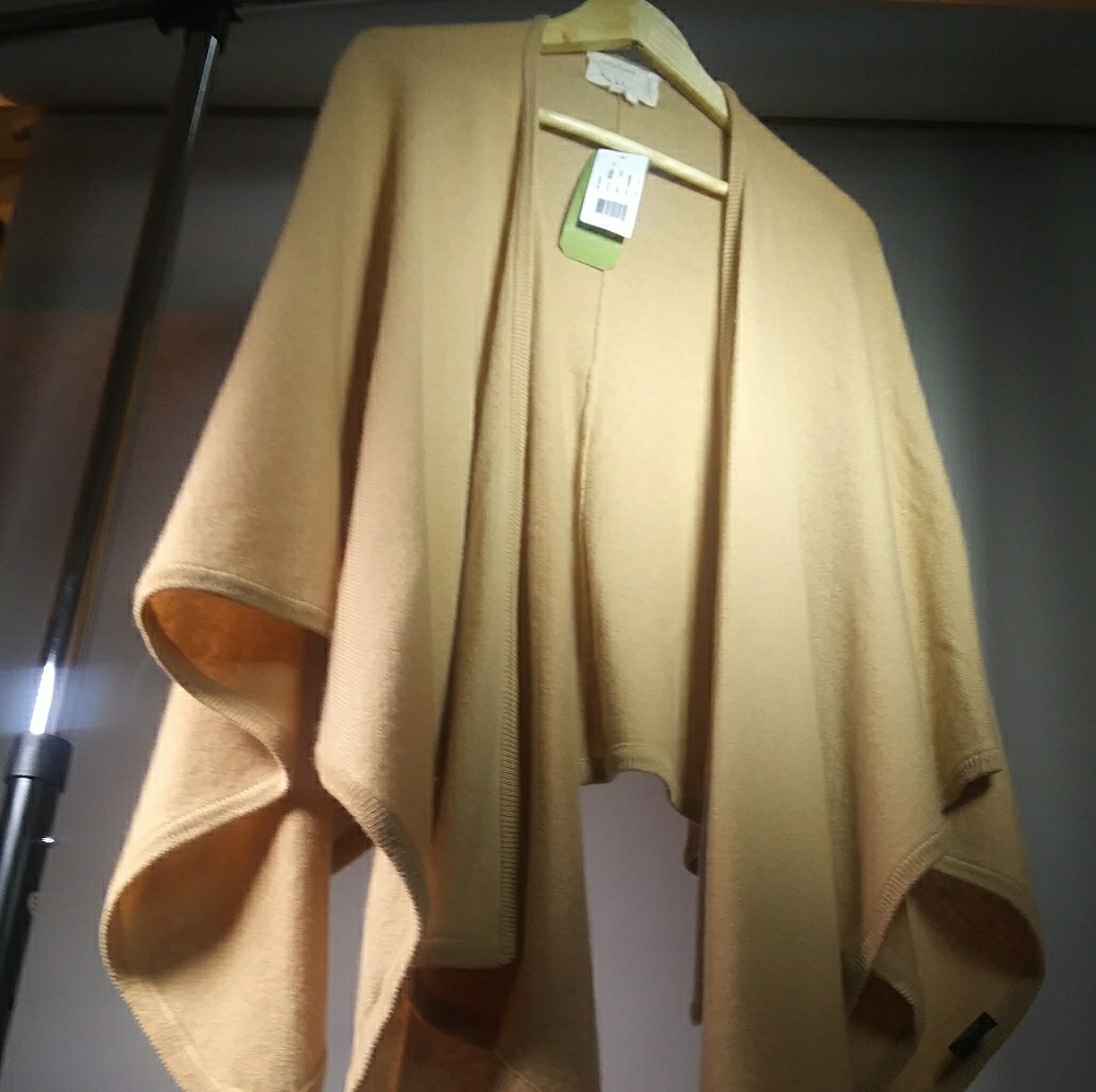 Nicole Miller Atelier Cashmere Shawl NWT